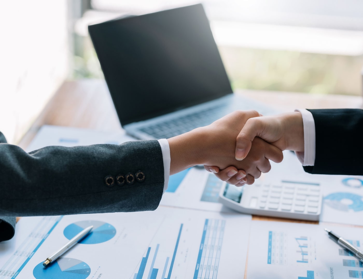 Част от групата на Management Financial Group